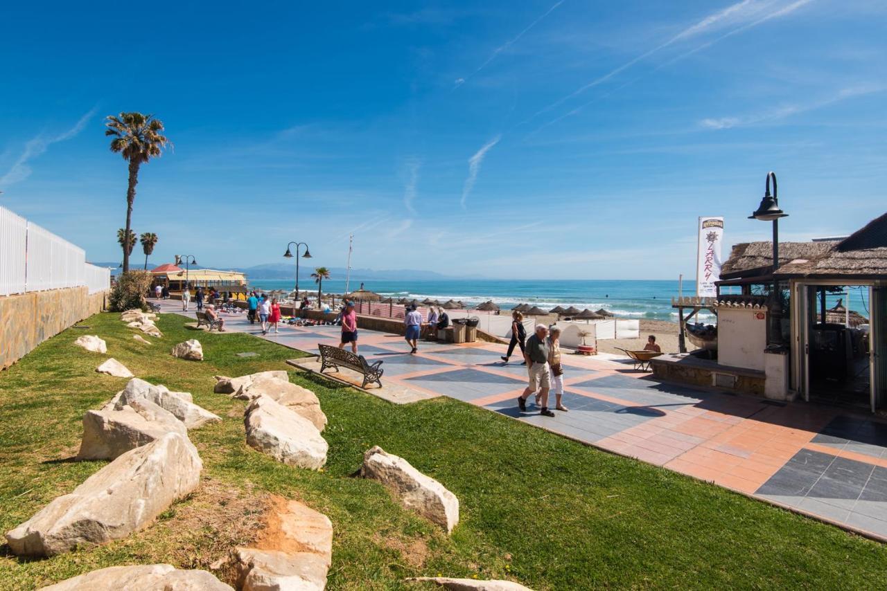 Aloha Puerto Private Apartment 1St Line Carihuela Beach توريمولينوس المظهر الخارجي الصورة