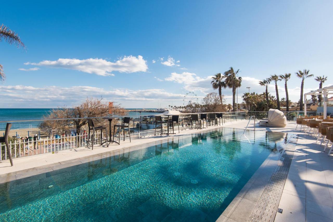 Aloha Puerto Private Apartment 1St Line Carihuela Beach توريمولينوس المظهر الخارجي الصورة