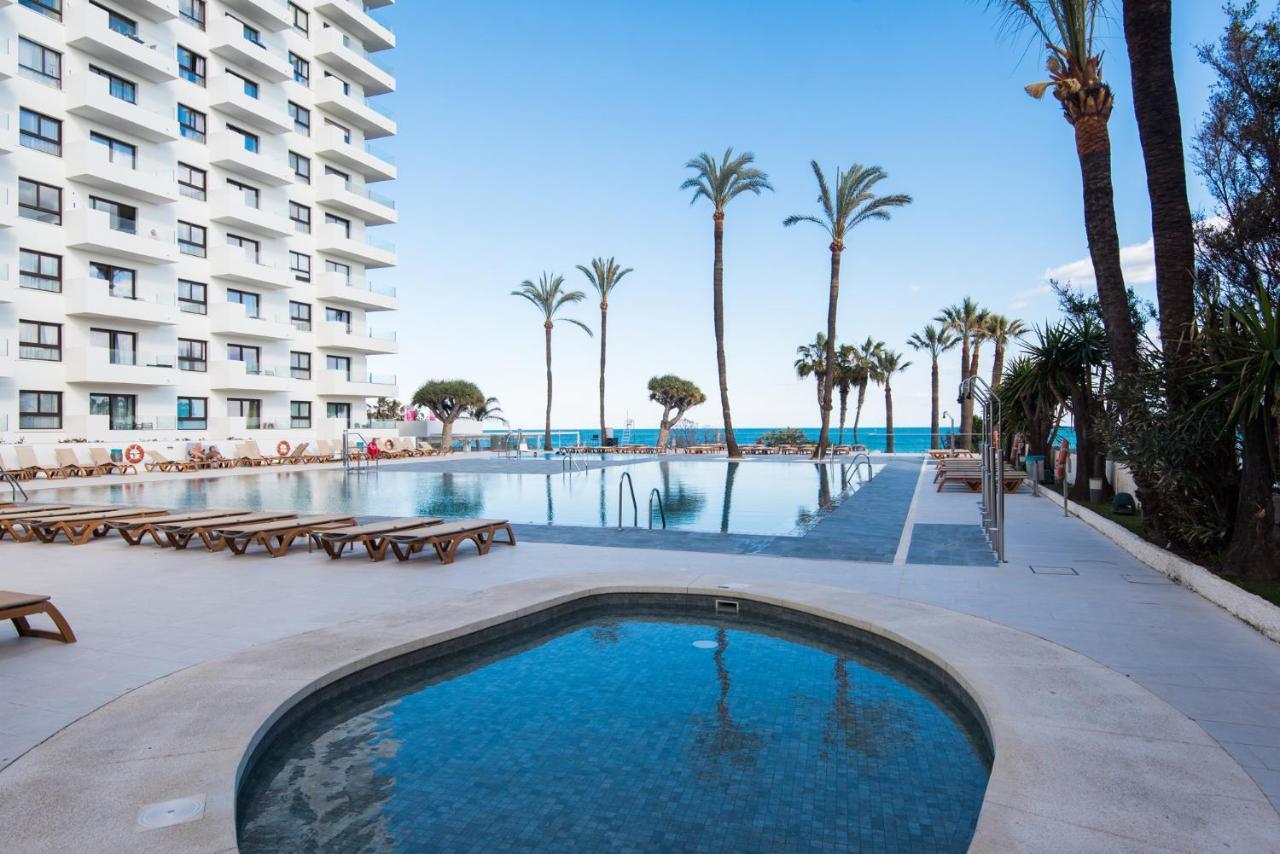 Aloha Puerto Private Apartment 1St Line Carihuela Beach توريمولينوس المظهر الخارجي الصورة